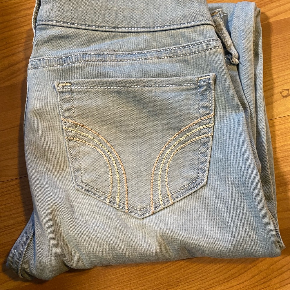 Jeans Hollister size 28 (1 pair of jeans)